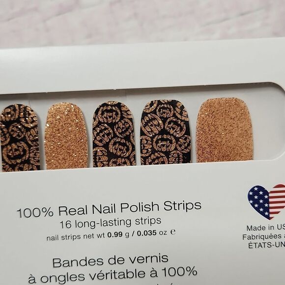 New and sealed Color Street Retired Jack of All Trades - Picture 3 of 3